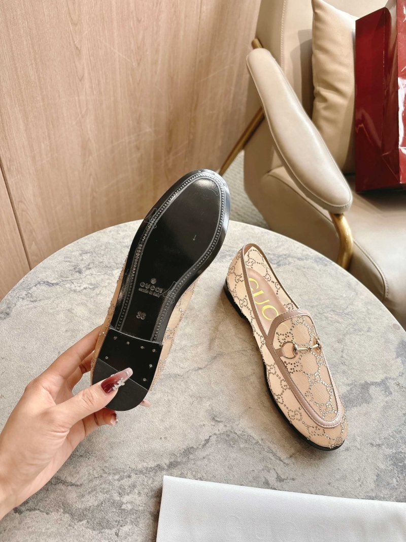 Gvc*1 flat shoes